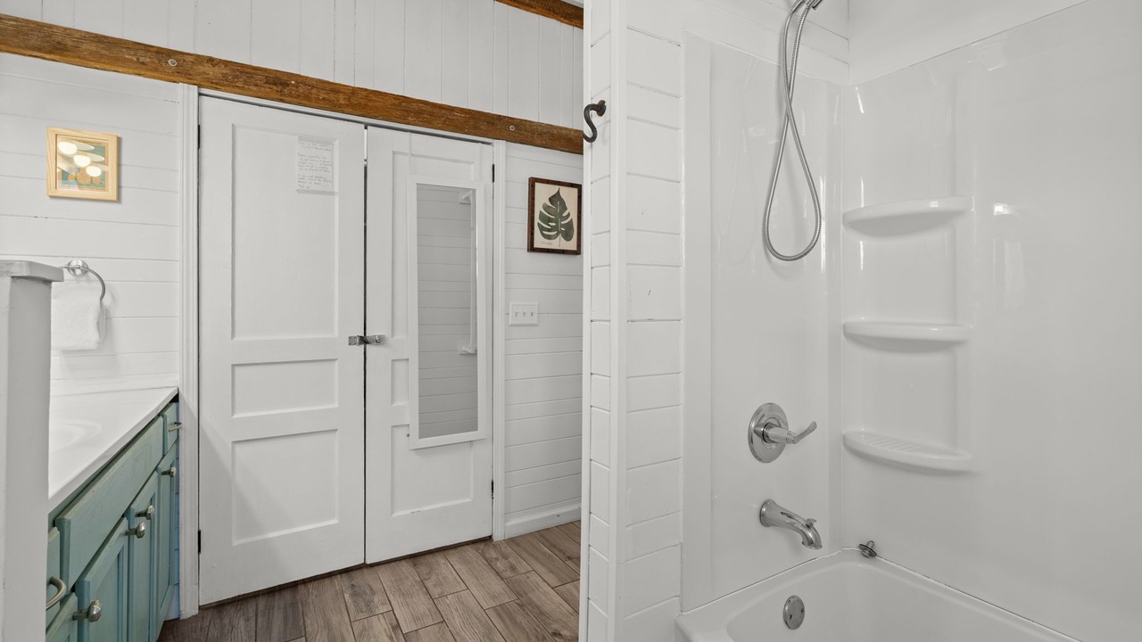 Photo of Bathroom in Laguna Beach