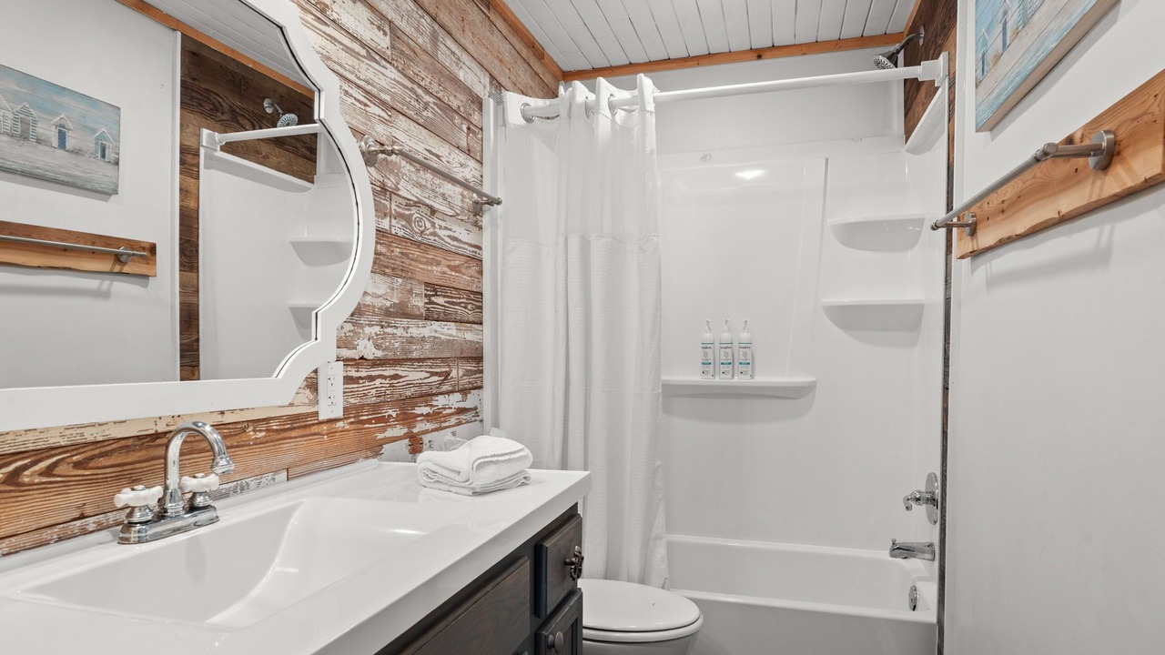 Photo of Bathroom in Laguna Beach