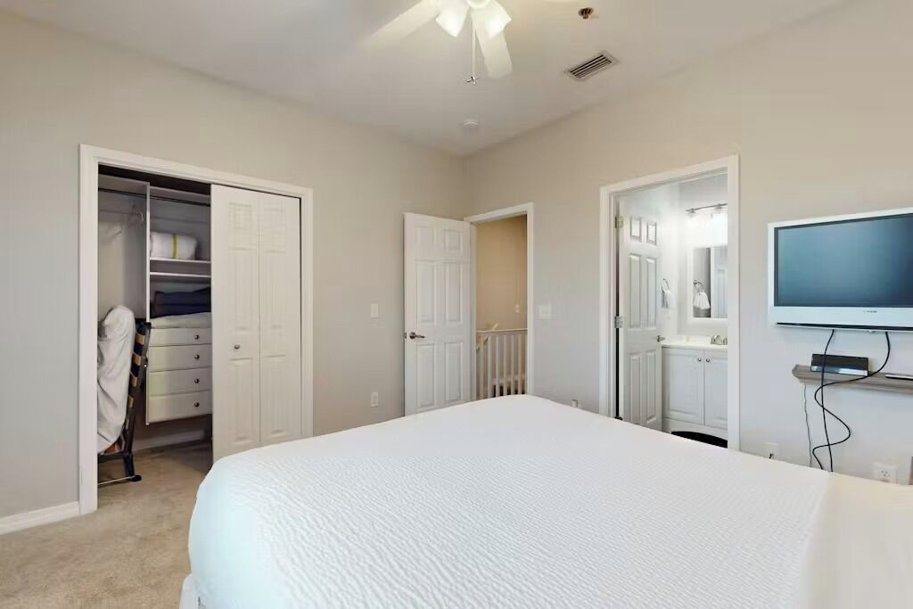 Photo of Bedroom in Ono Island