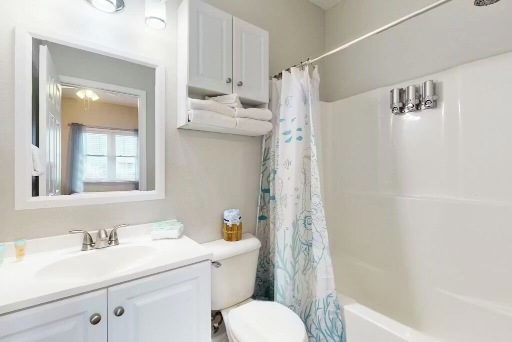Photo of Bathroom in Ono Island