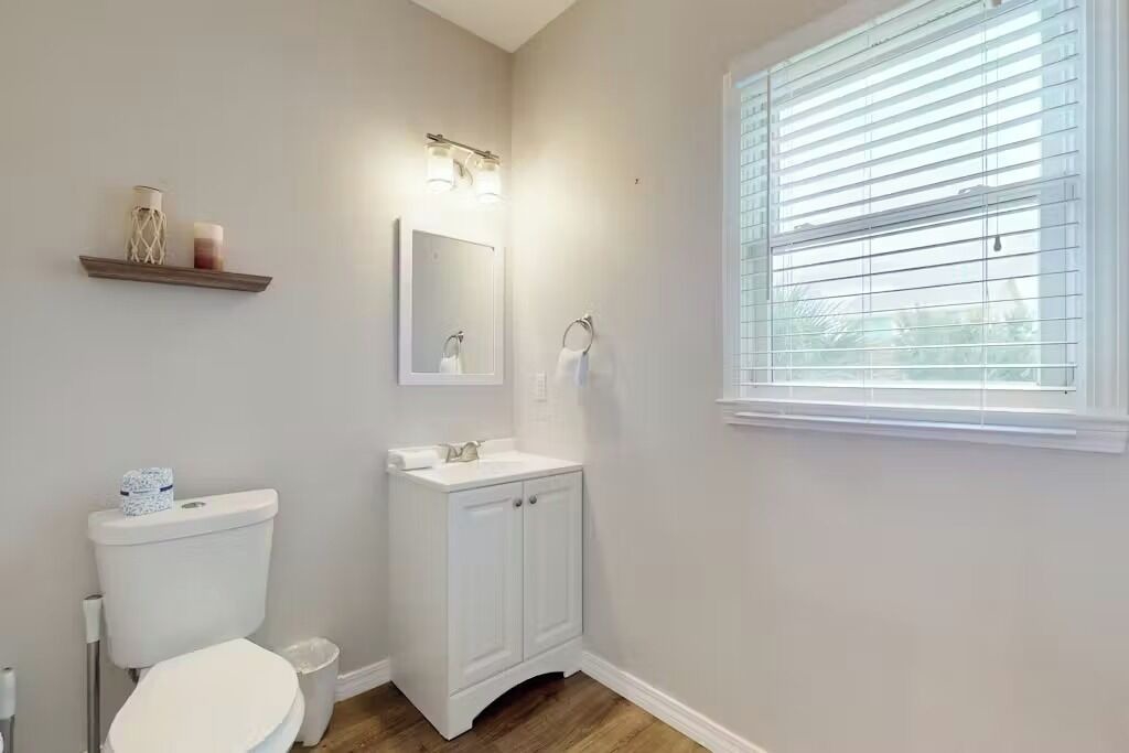 Photo of Bathroom in Ono Island