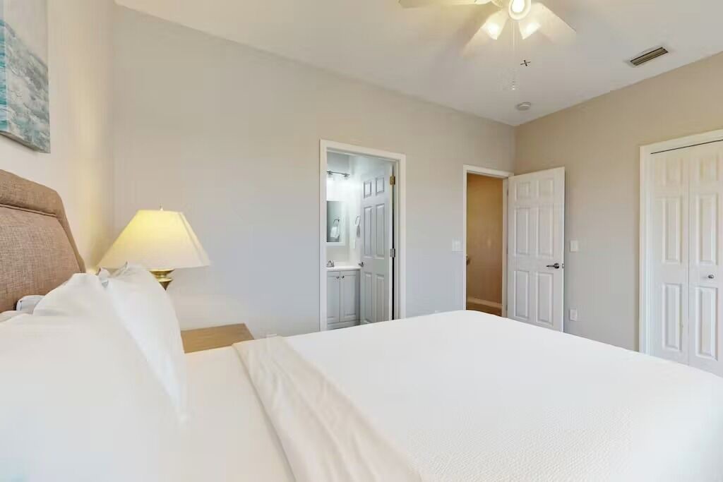Photo of Bedroom in Ono Island