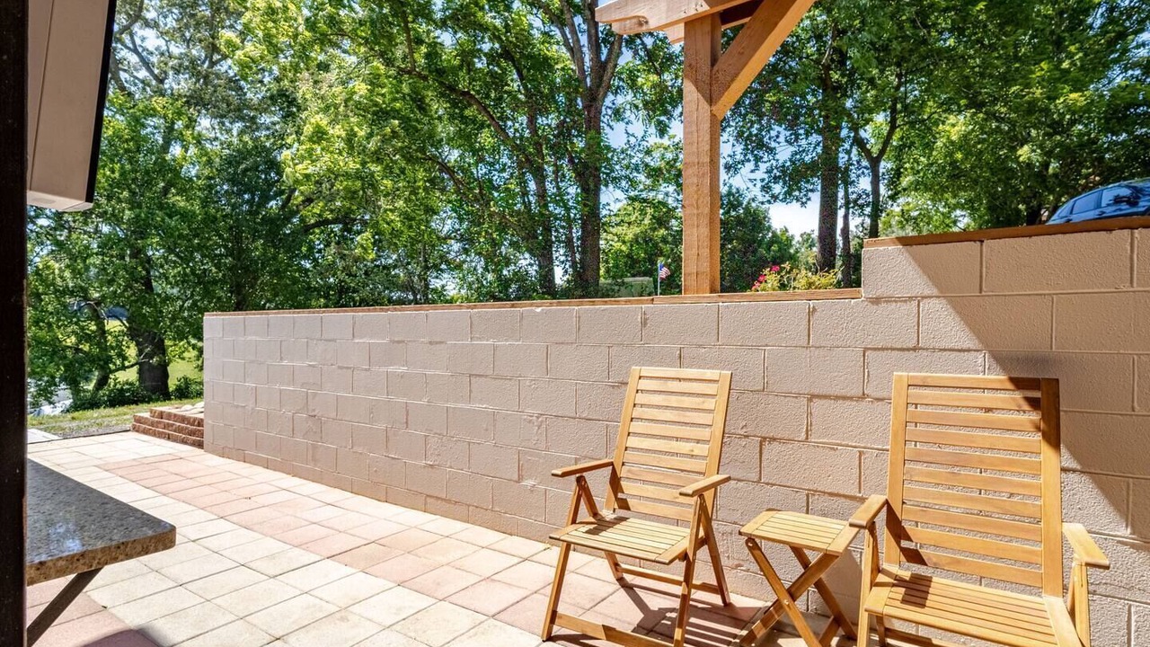 Photo of Patio Balcony in Jefferson City