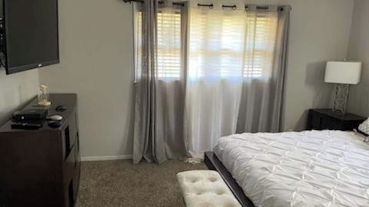 Photo of Bedroom in Riverdale
