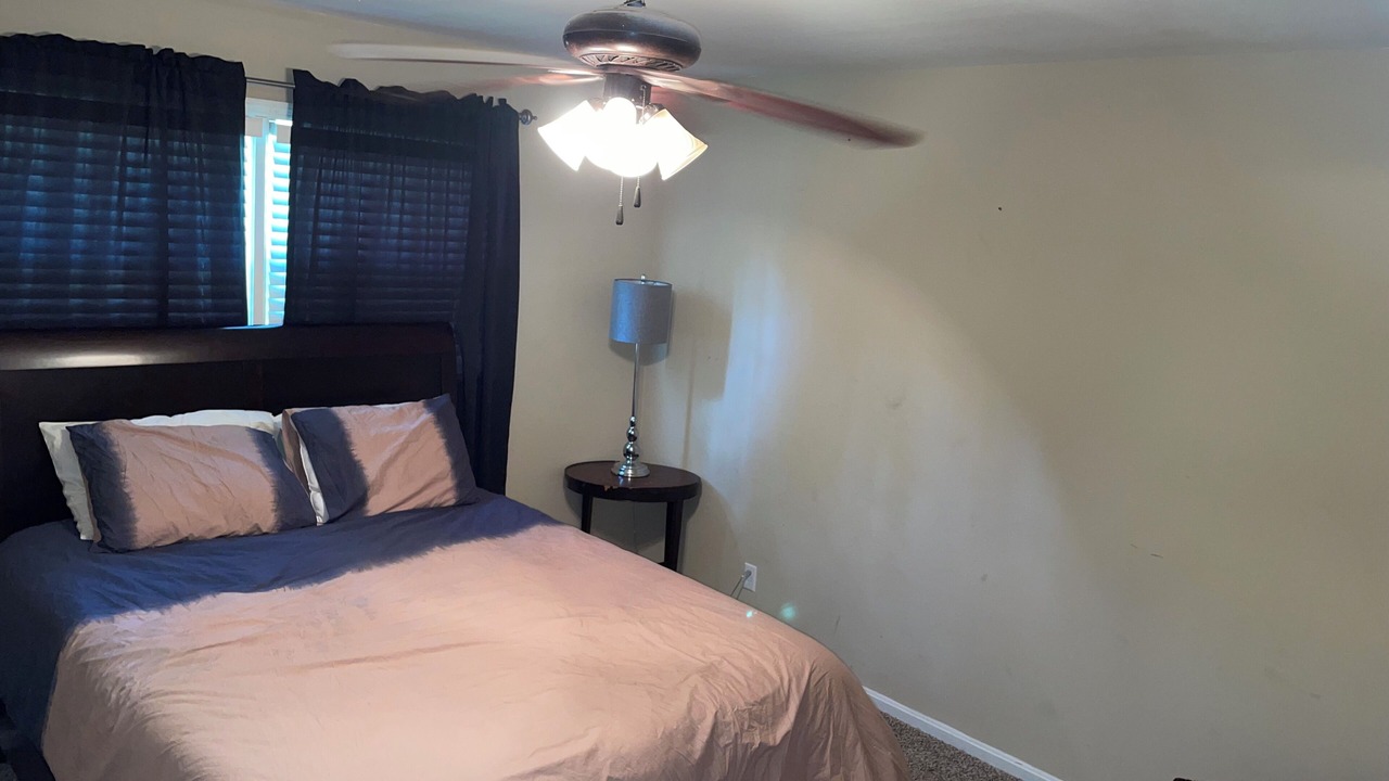 Photo of Bedroom in Riverdale