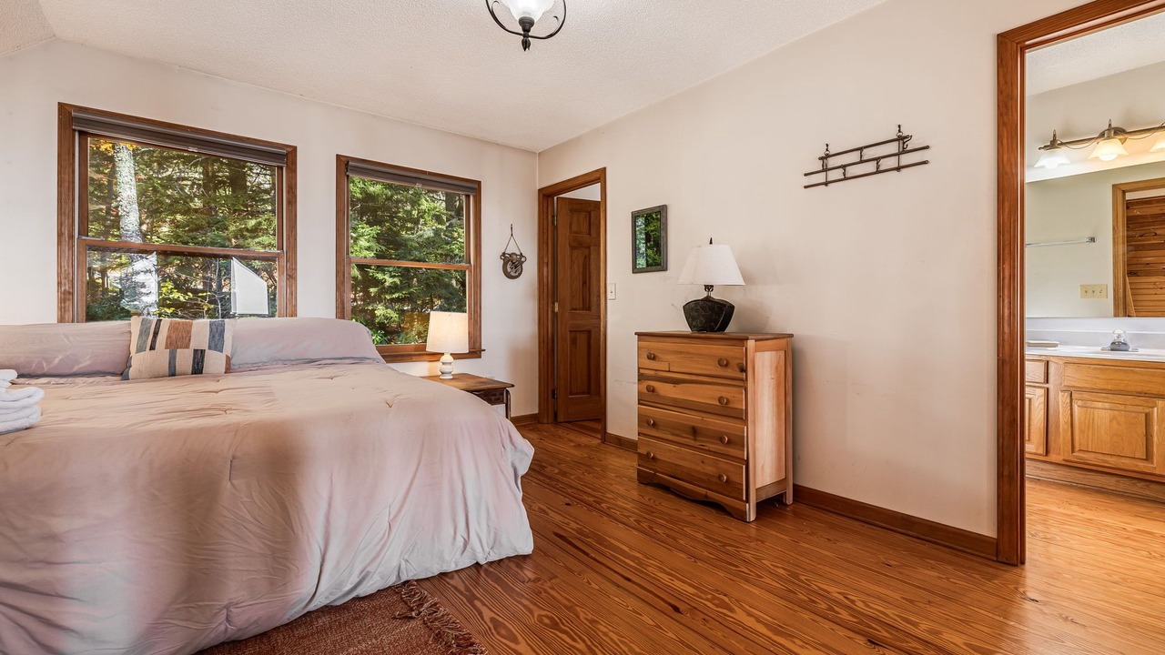 Photo of Bedroom in Sylva