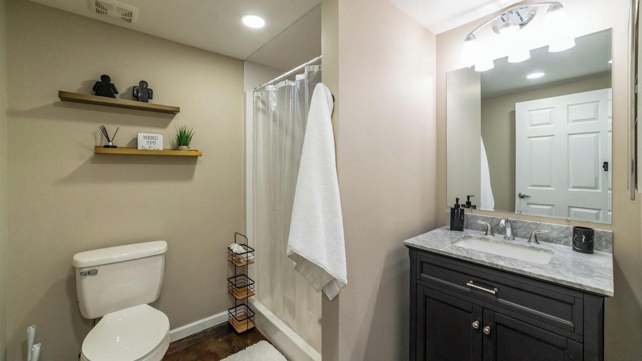 Photo of Bathroom in Headland