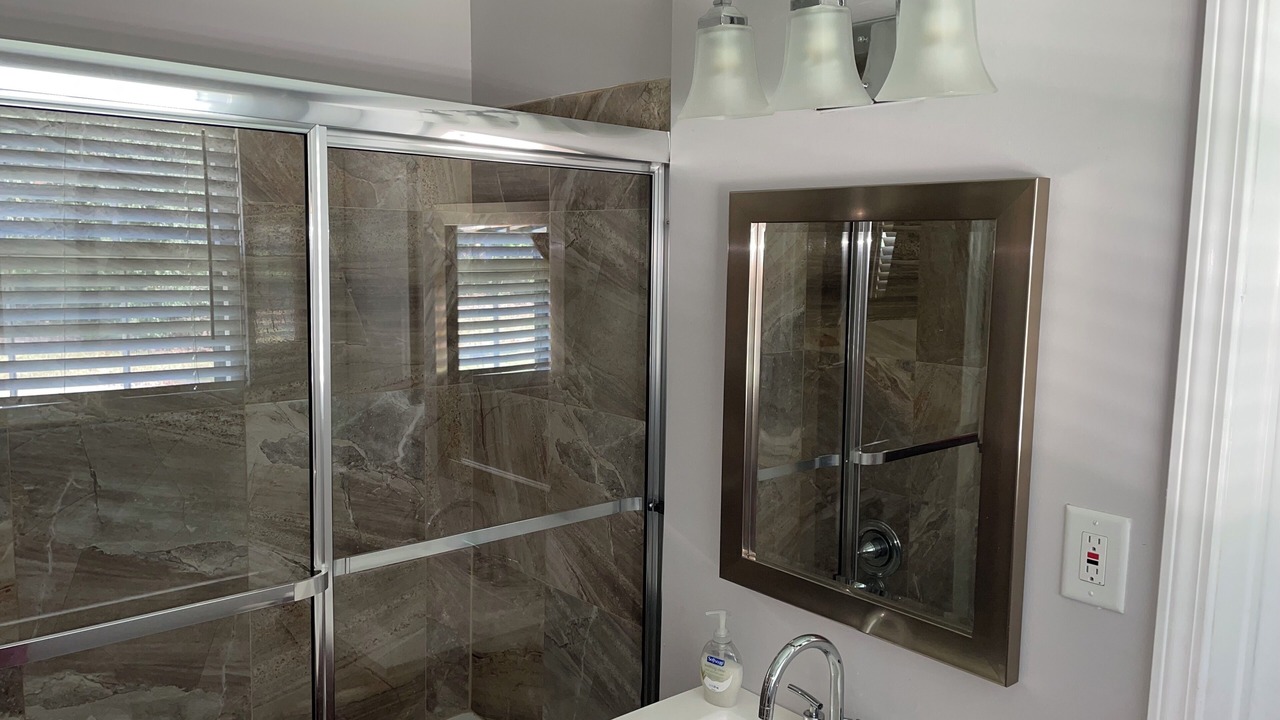 Photo of Bathroom in Riverdale