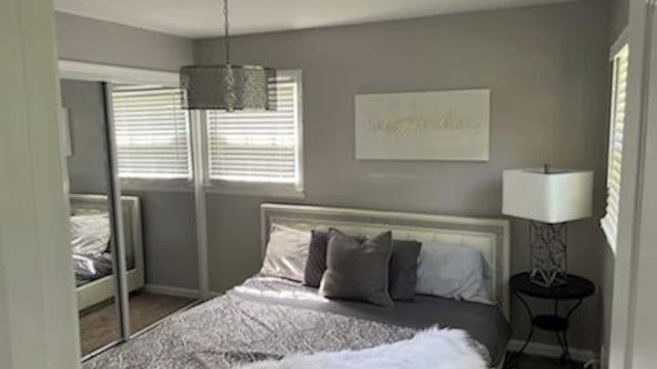 Photo of Bedroom in Riverdale