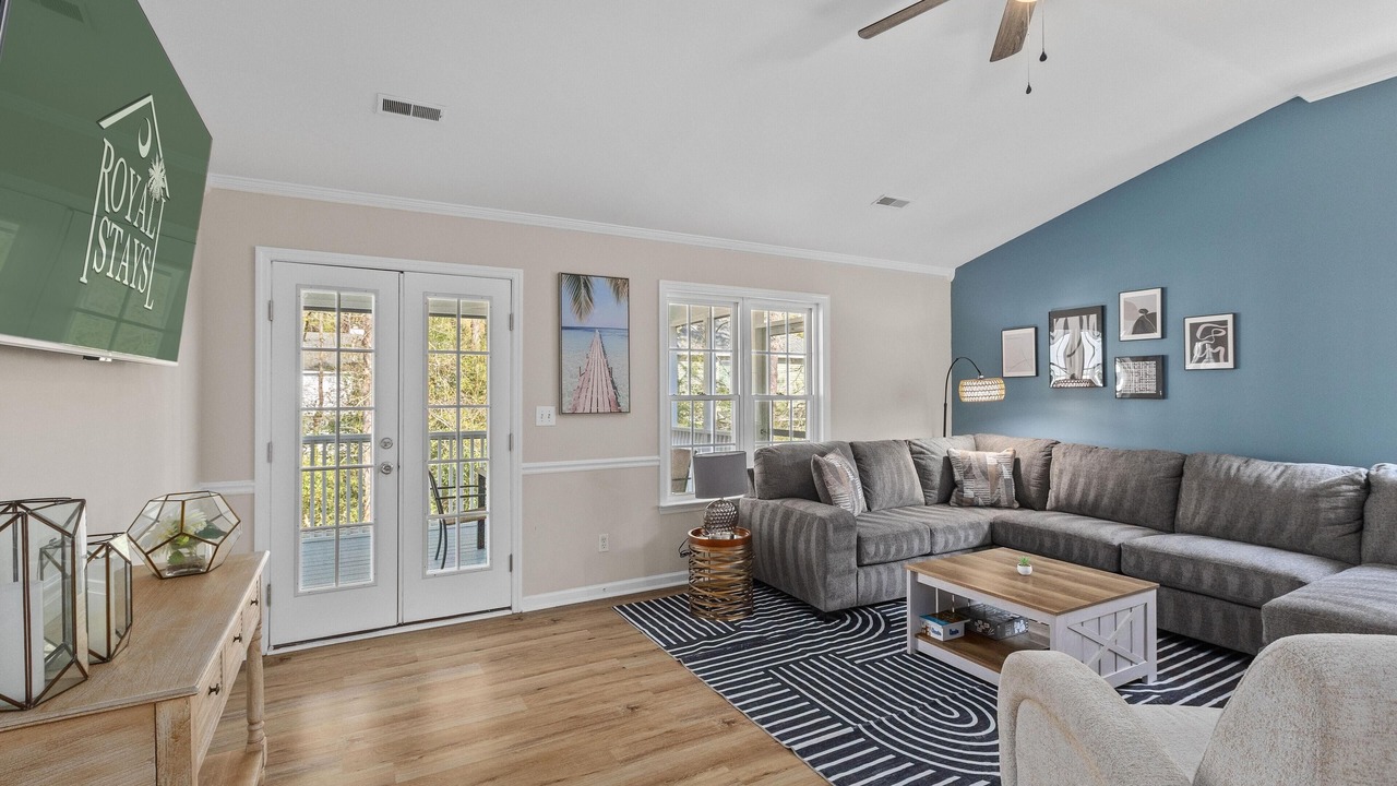 Photo of Livingroom in North Charleston