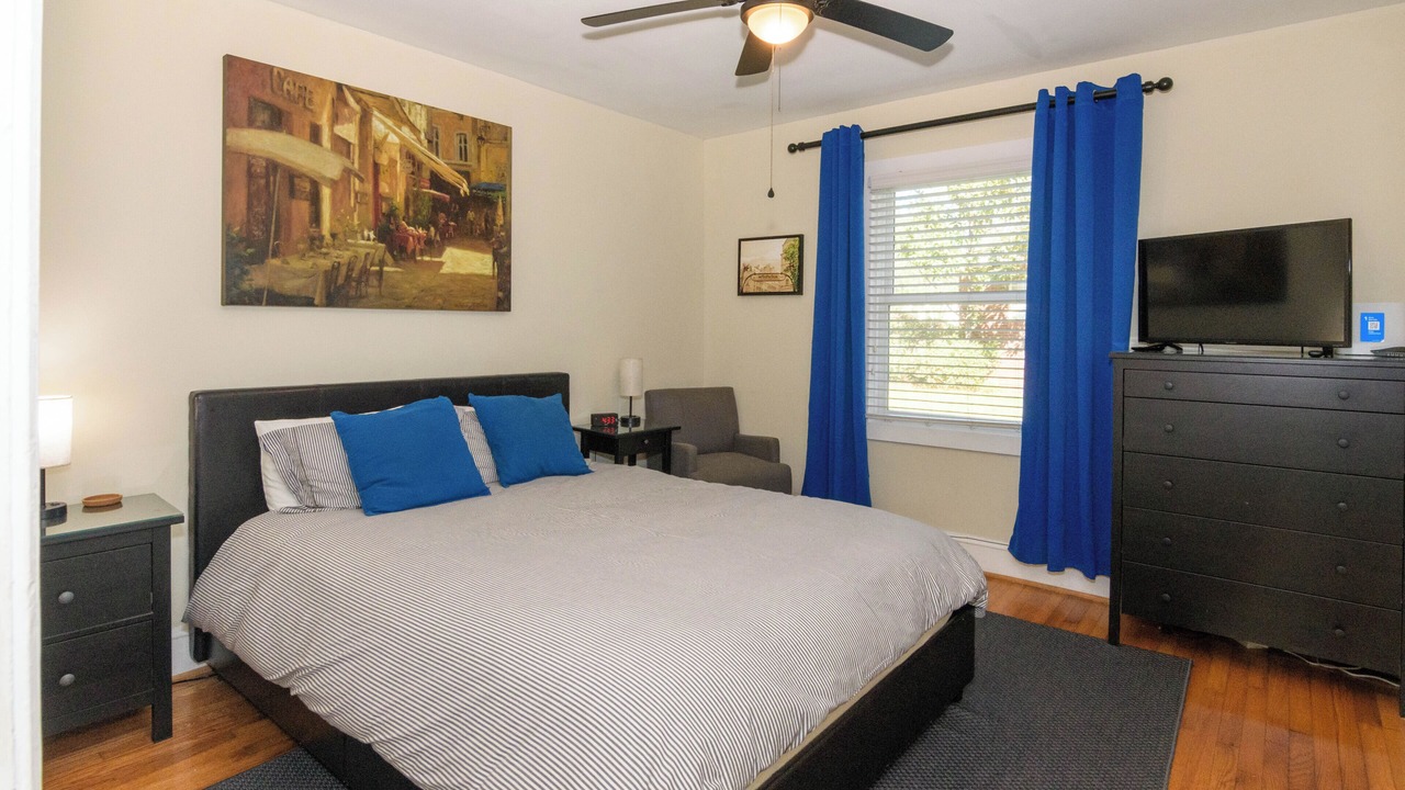 Photo of Bedroom in Plaza Midwood
