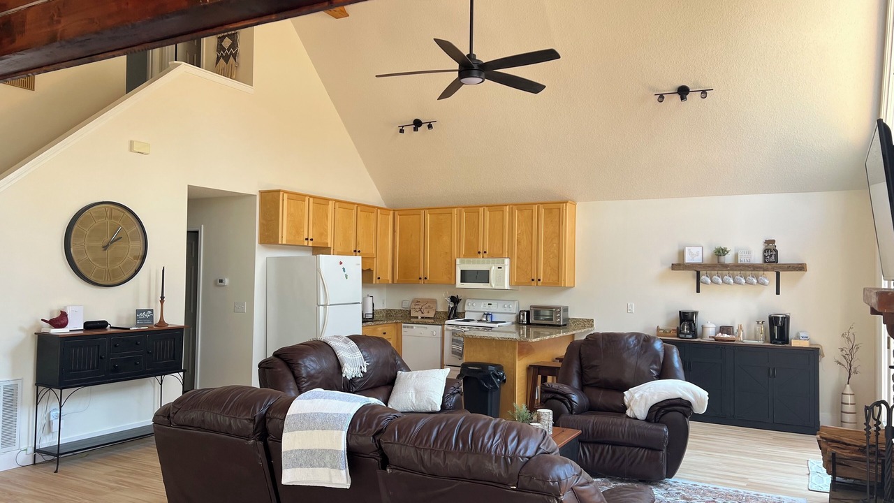 Photo of Livingroom in Milledgeville
