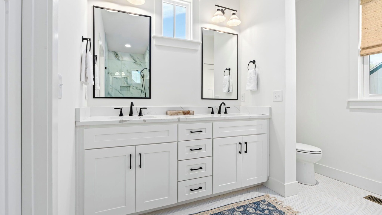 Photo of Bathroom in Dadeville