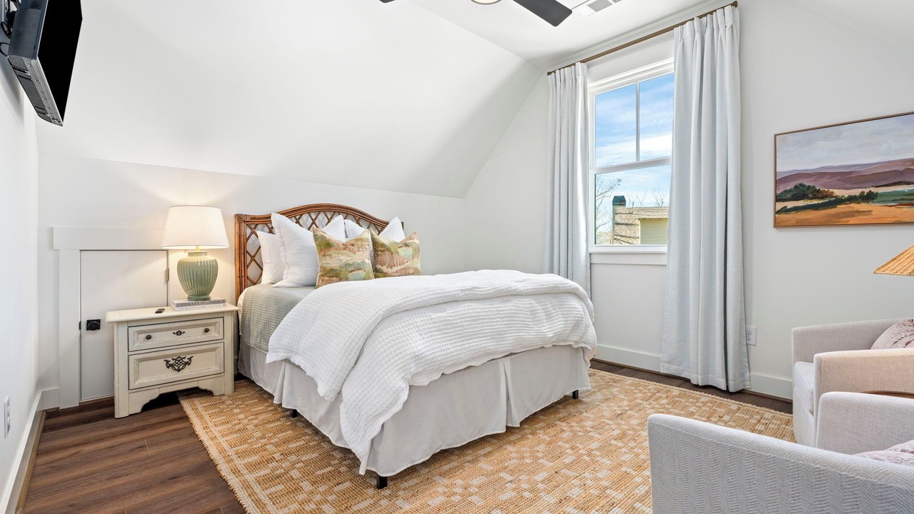 Photo of Bedroom in Dadeville