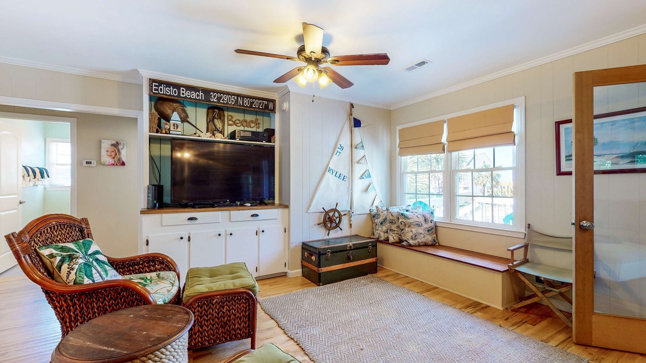 Photo of Livingroom in Edisto Island