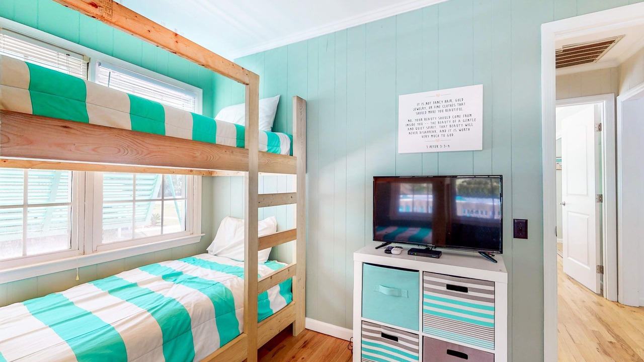 Photo of Bedroom in Edisto Island