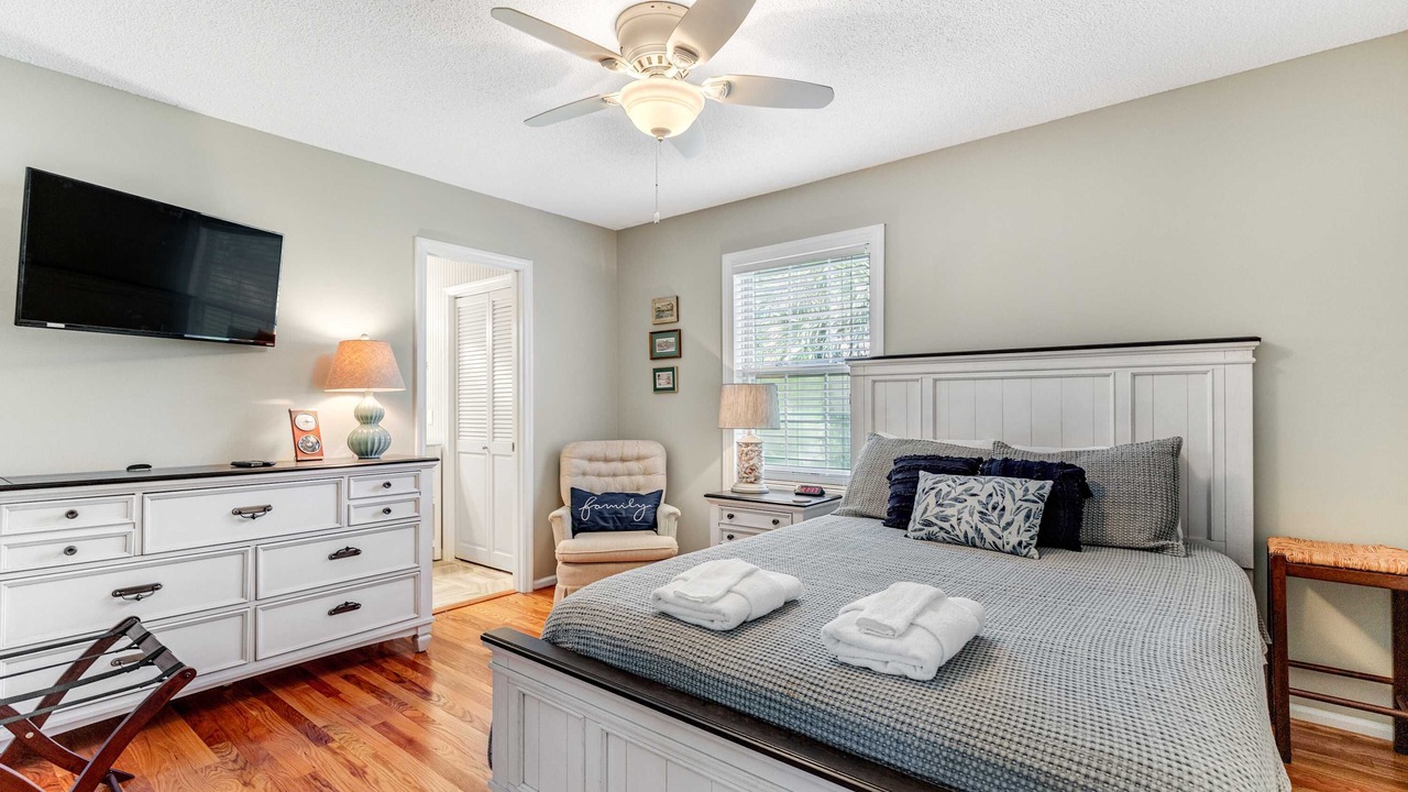 Photo of Bedroom in Edisto Island