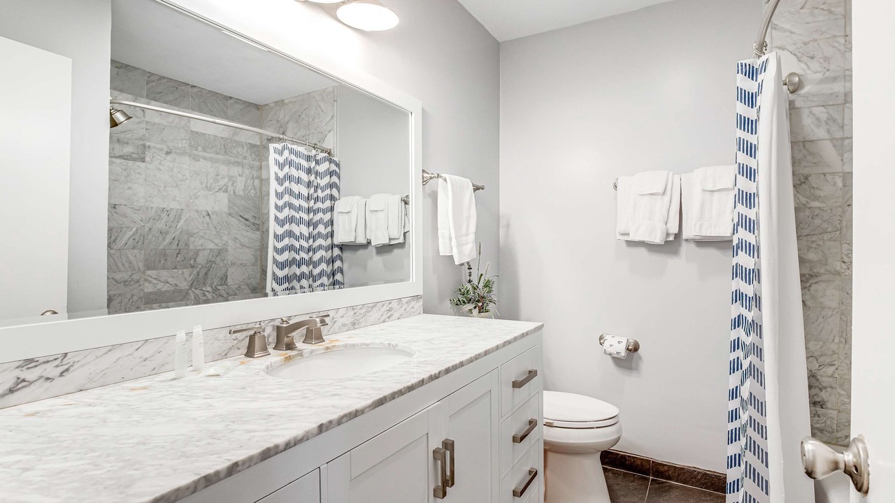 Photo of Bathroom in Ocean Ridge
