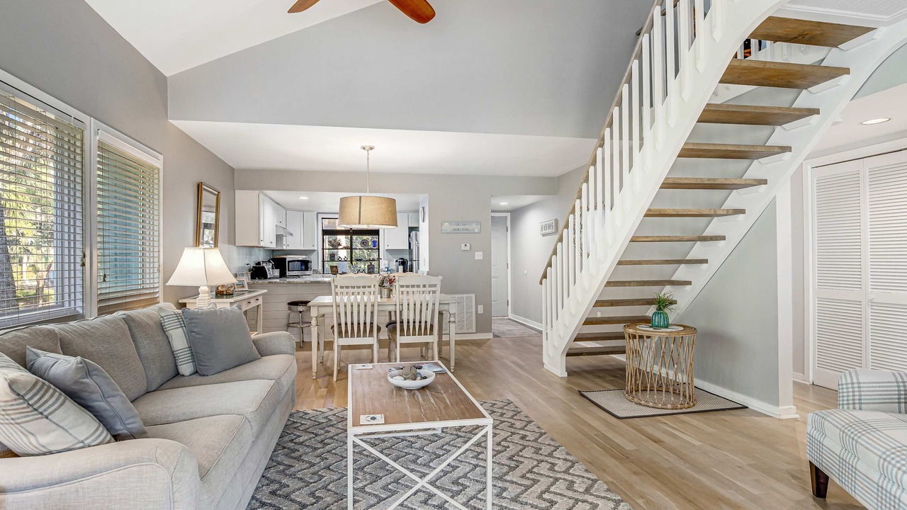 Photo of Livingroom in Ocean Ridge