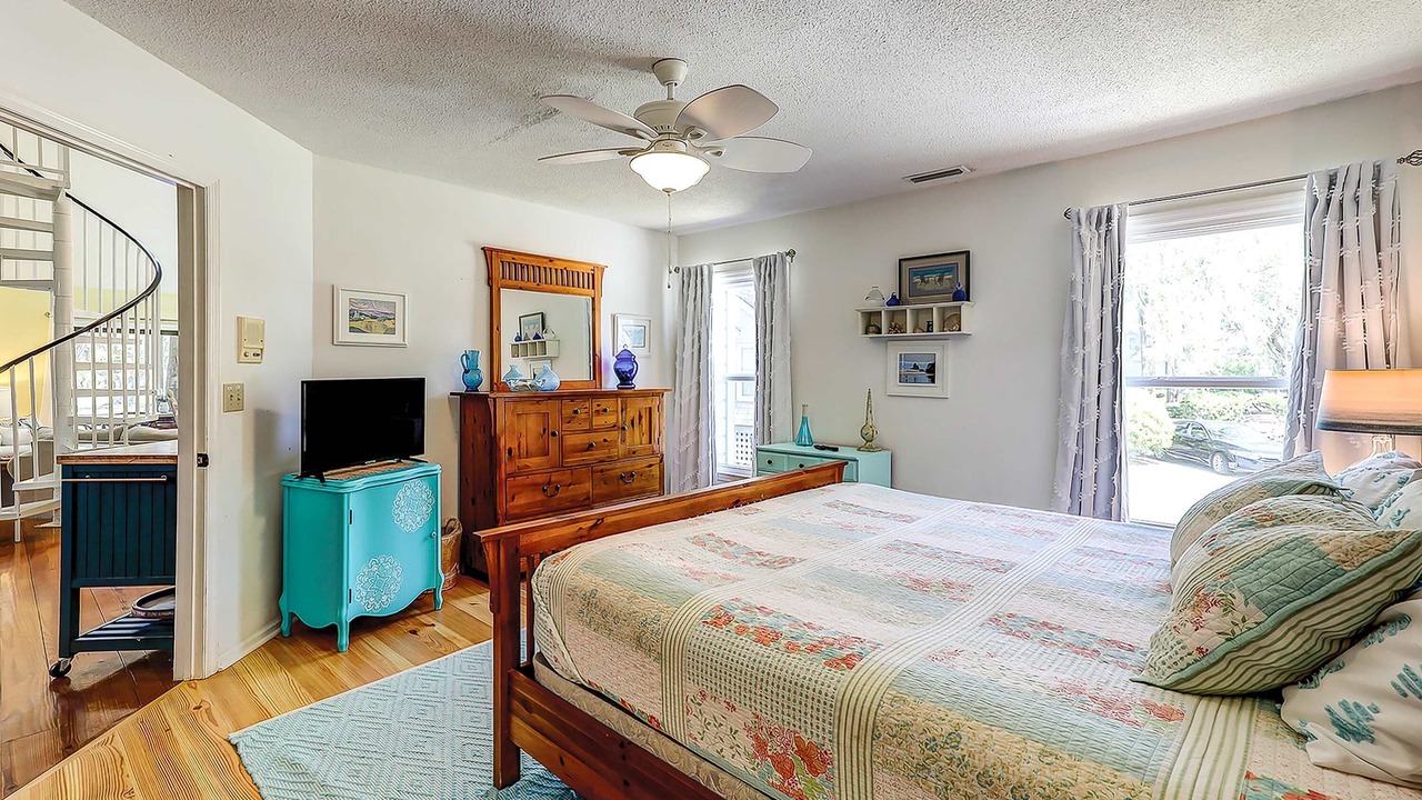 Photo of Bedroom in Oak Grove