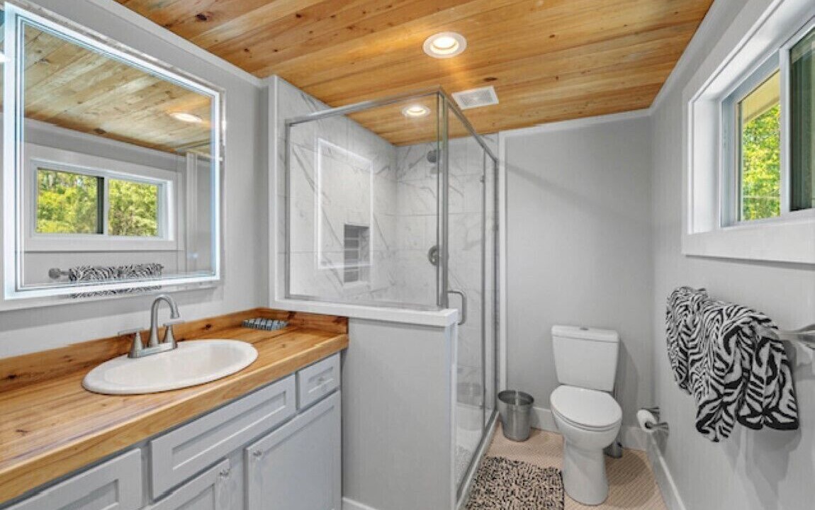 Photo of Bathroom in Gulf Shores