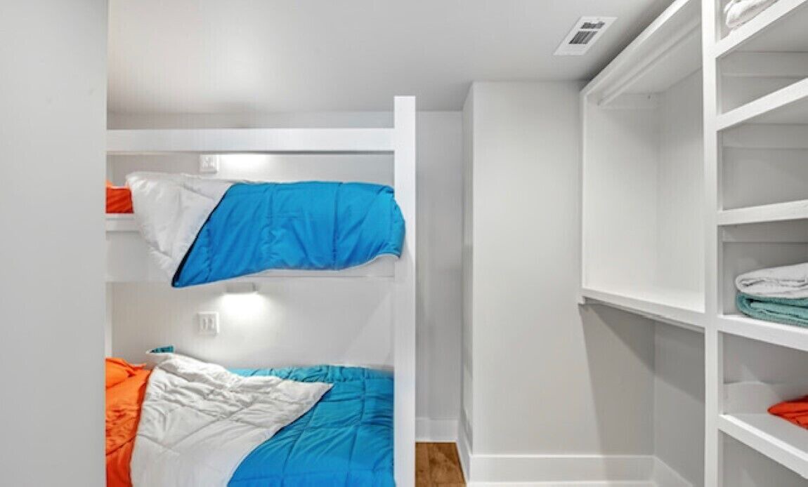 Photo of Bedroom in Gulf Shores