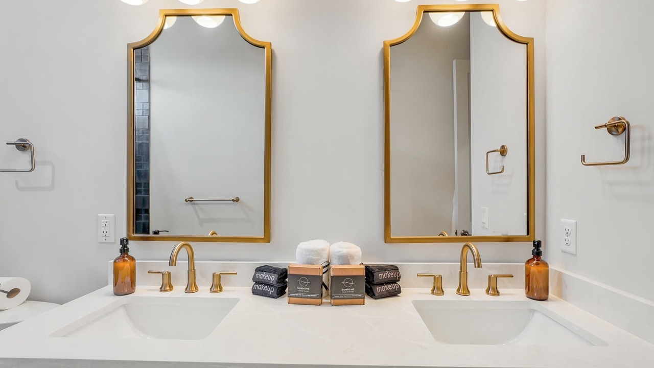 Photo of Bathroom in Laguna Beach