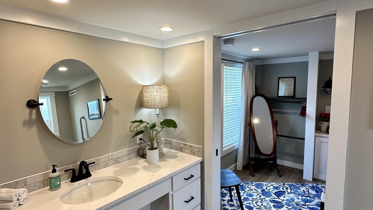 Photo of Bathroom in Baker County