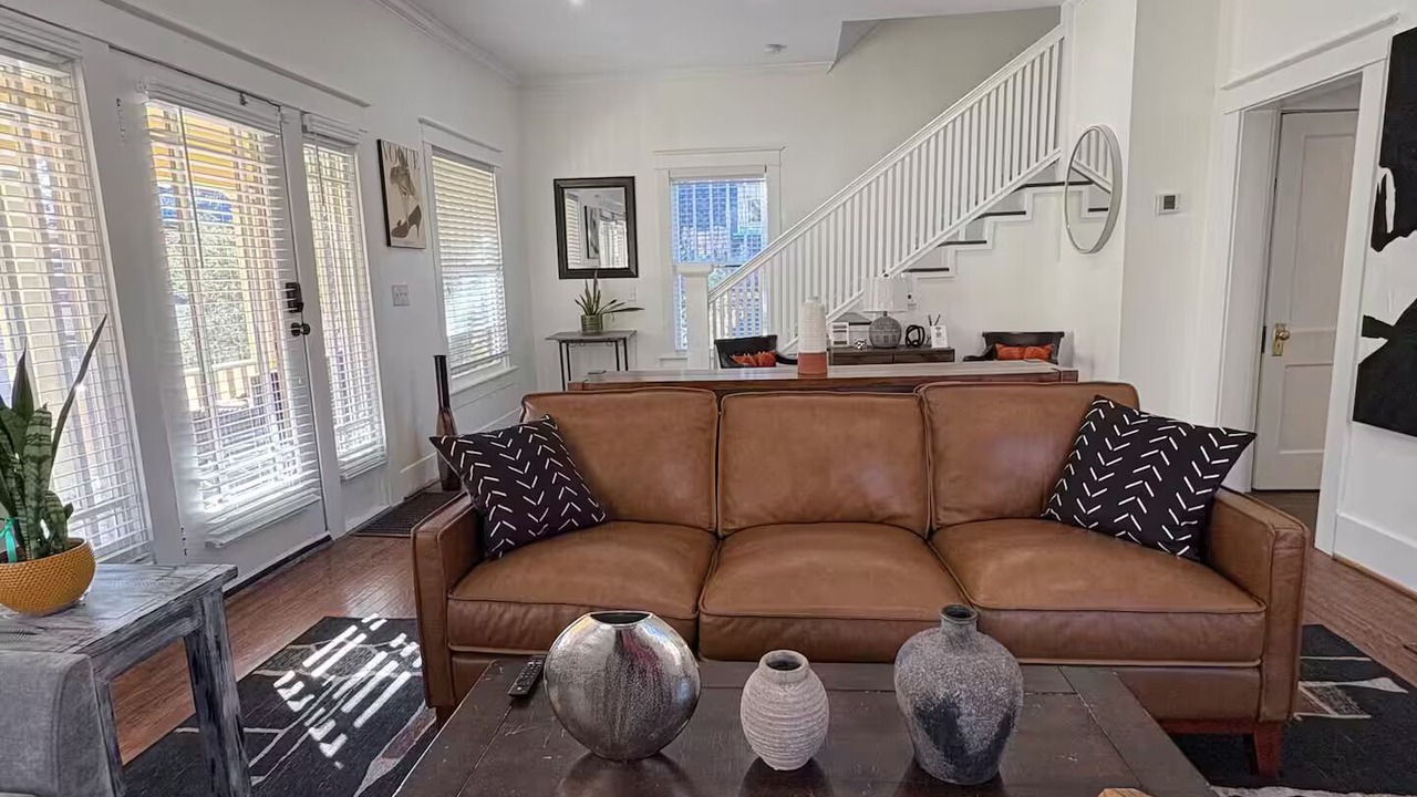 Photo of Livingroom in Five Points South