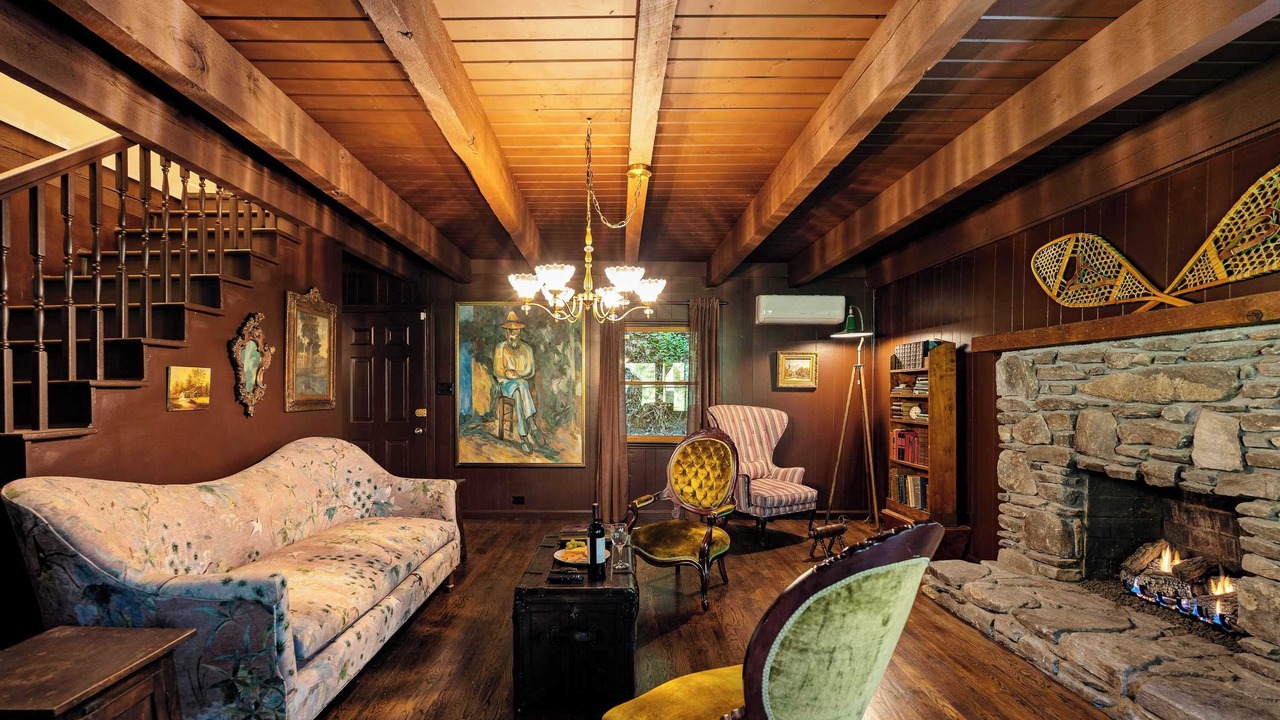 Photo of Livingroom in Asheville