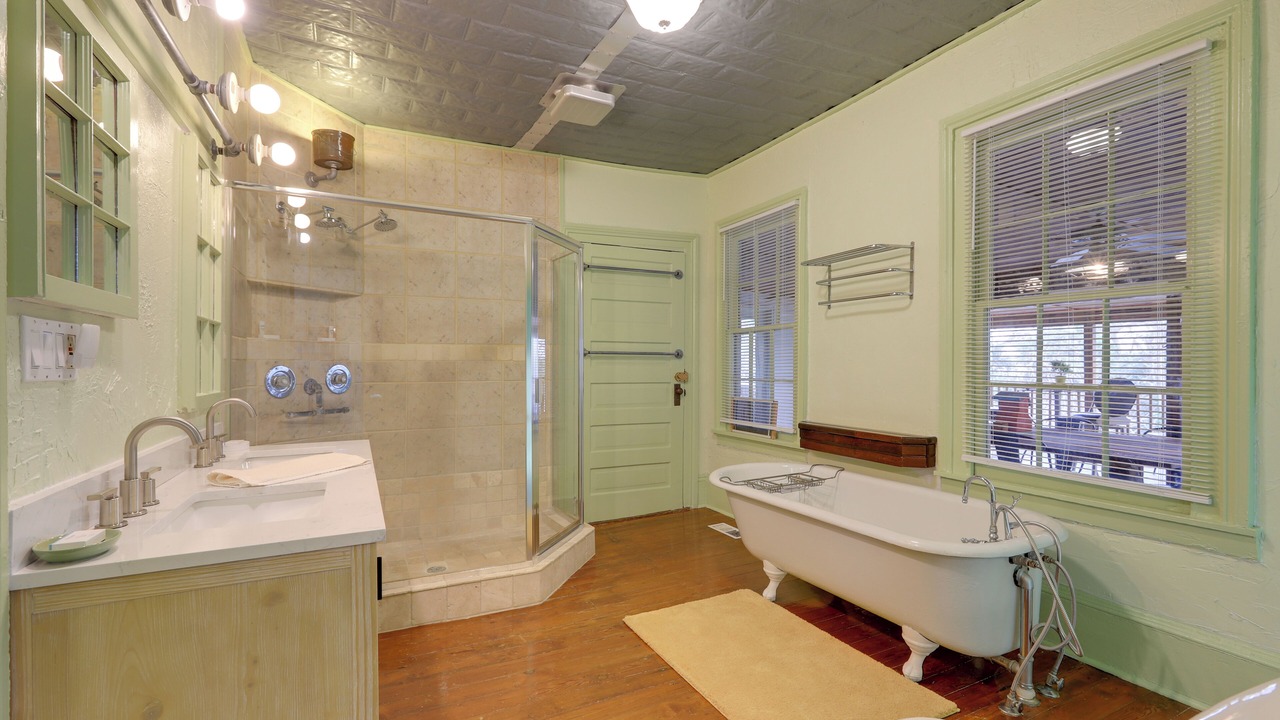 Photo of Bathroom in Macon
