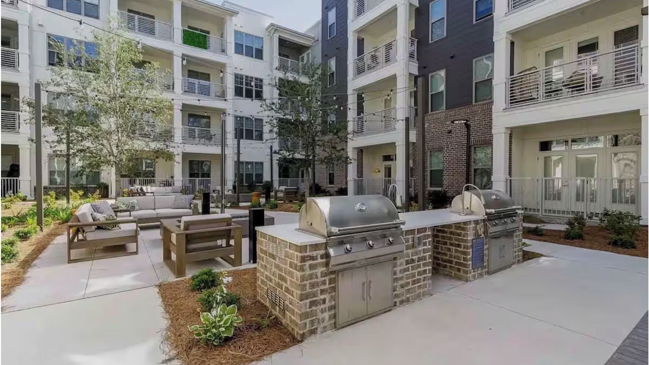 Photo of Outdoor in Hitch Village - Fred Wessels Homes