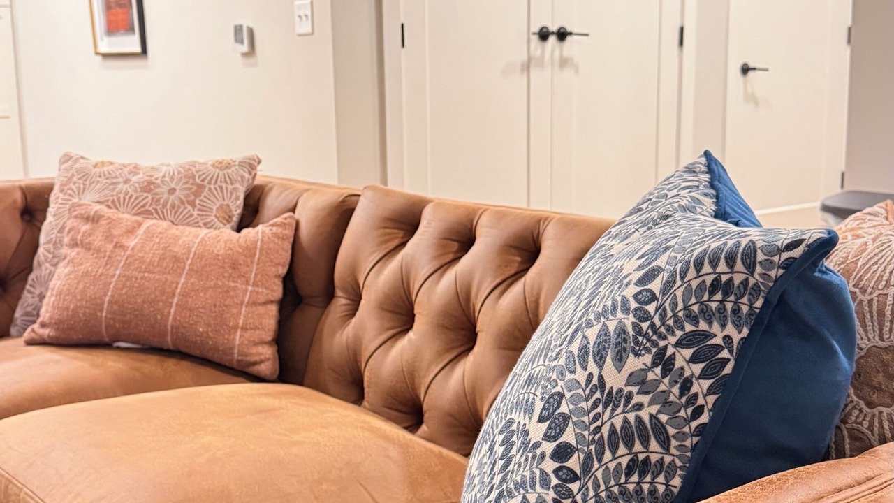 Photo of Livingroom in Hitch Village - Fred Wessels Homes
