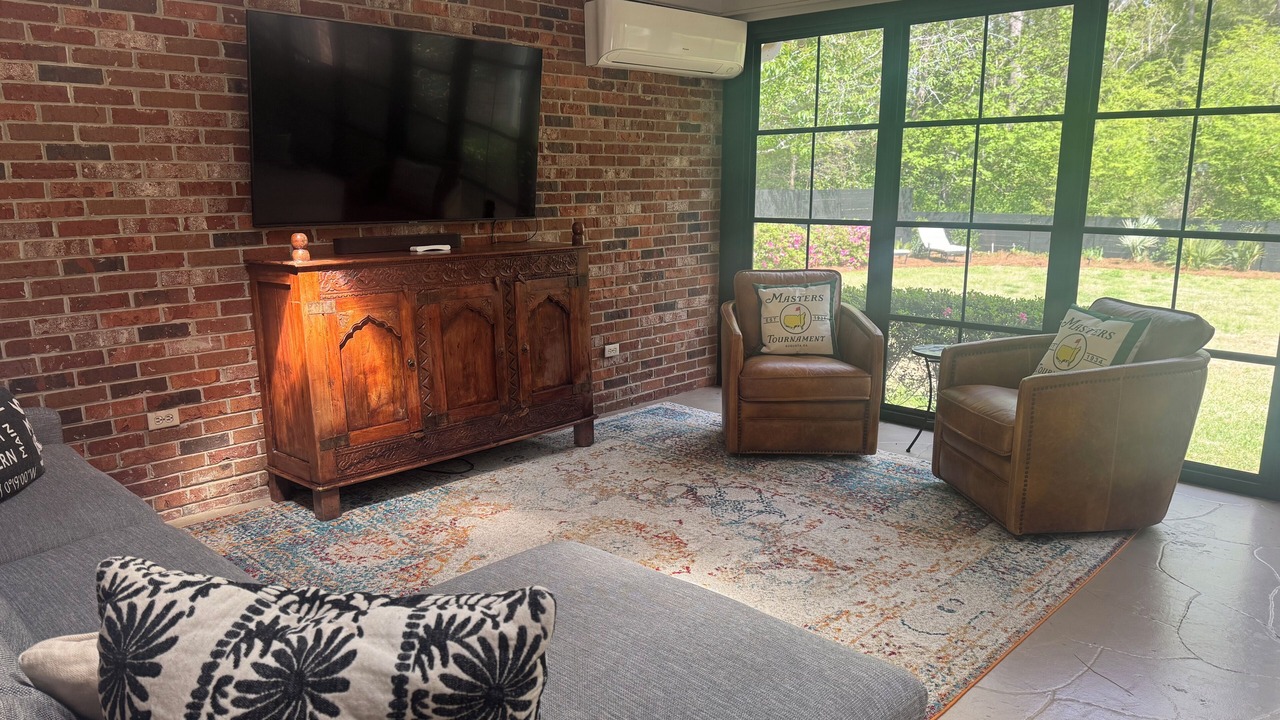 Photo of Livingroom in Waverly