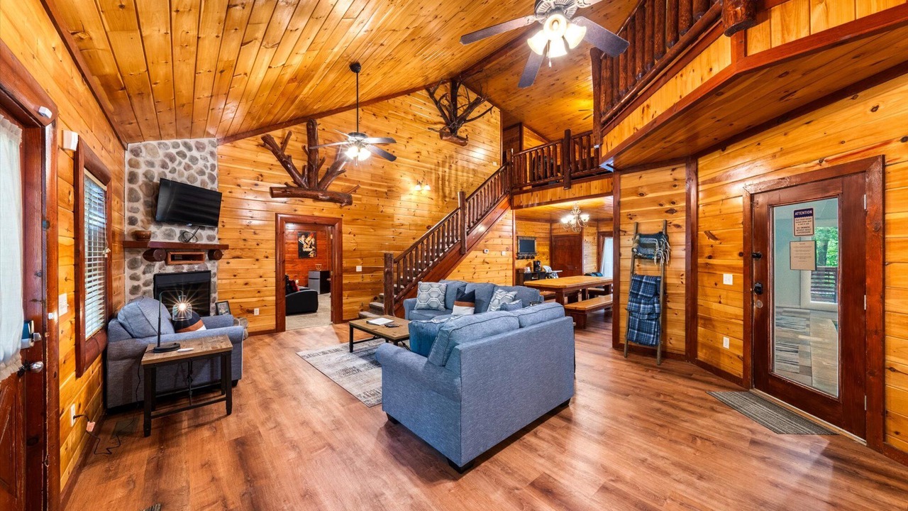 Photo of Livingroom in Cosby