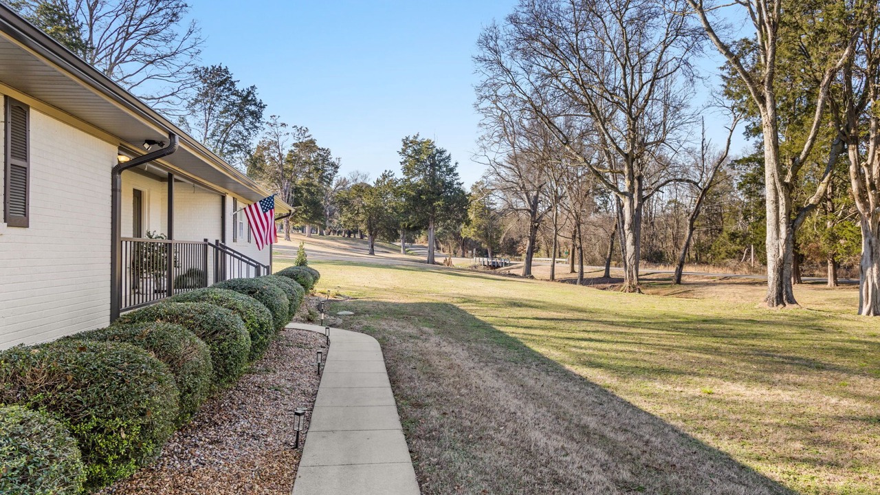Photo of Outdoor in Muscle Shoals