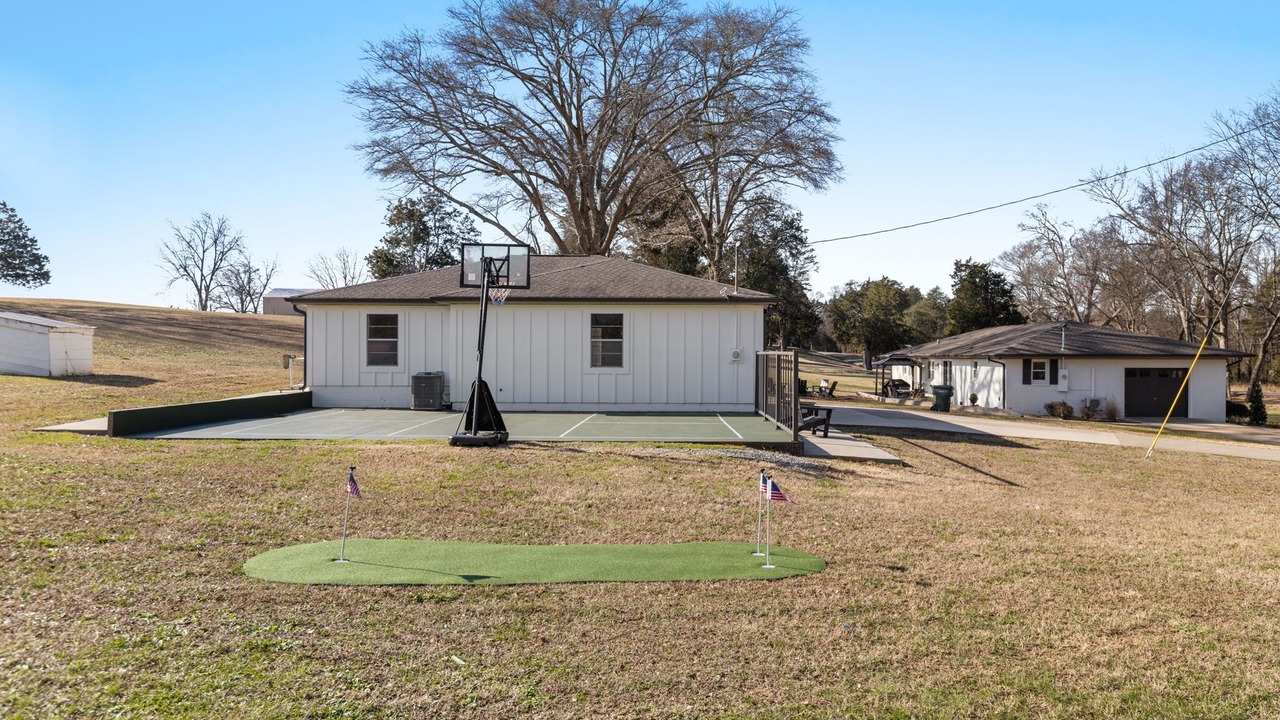 Photo of Others in Muscle Shoals