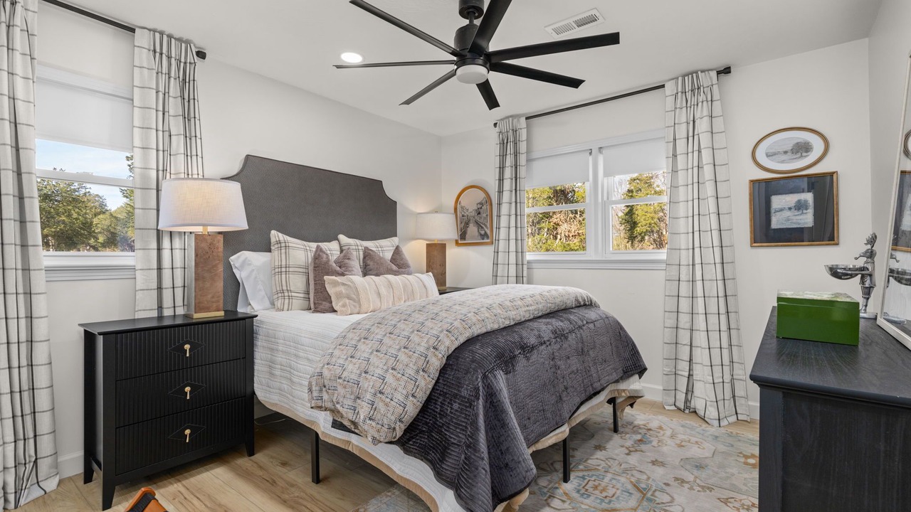 Photo of Bedroom in Muscle Shoals