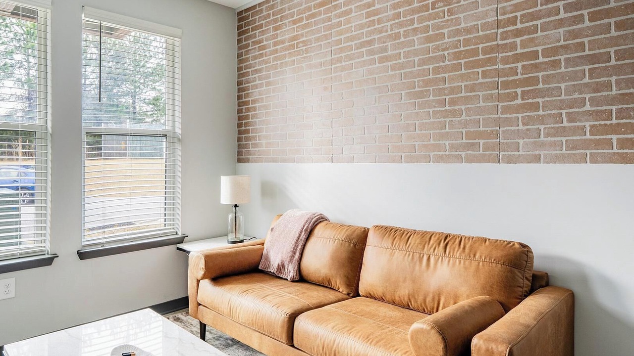 Photo of Livingroom in Northwest Pensacola