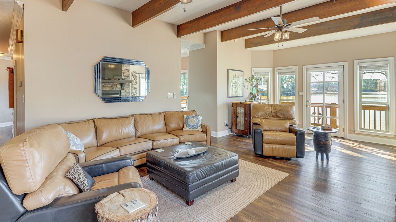 Photo of Livingroom in Titus
