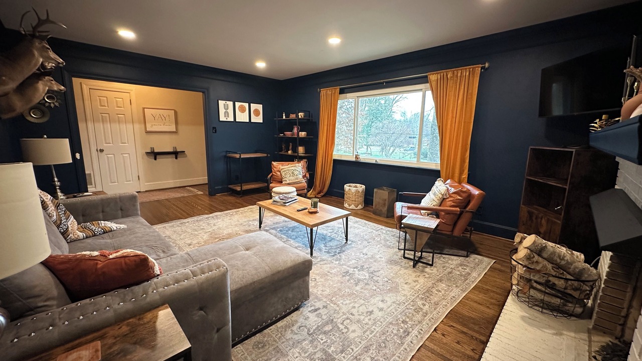 Photo of Livingroom in East Forest