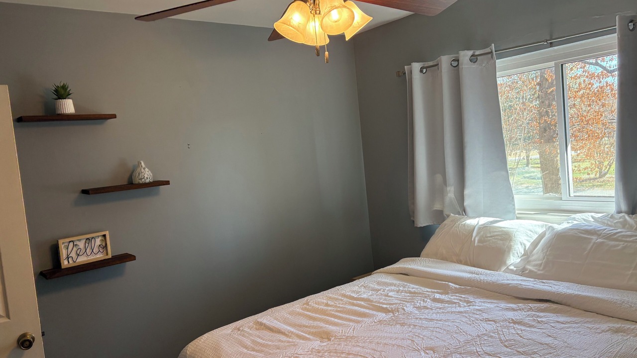 Photo of Bedroom in East Forest