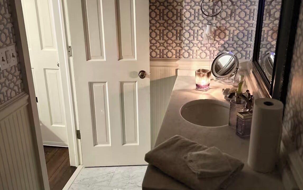 Photo of Bathroom in Albany