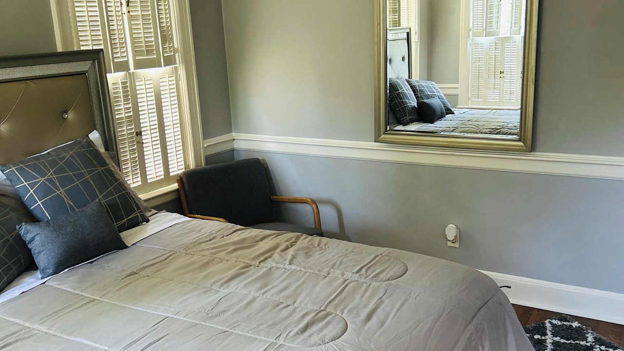 Photo of Bedroom in Albany
