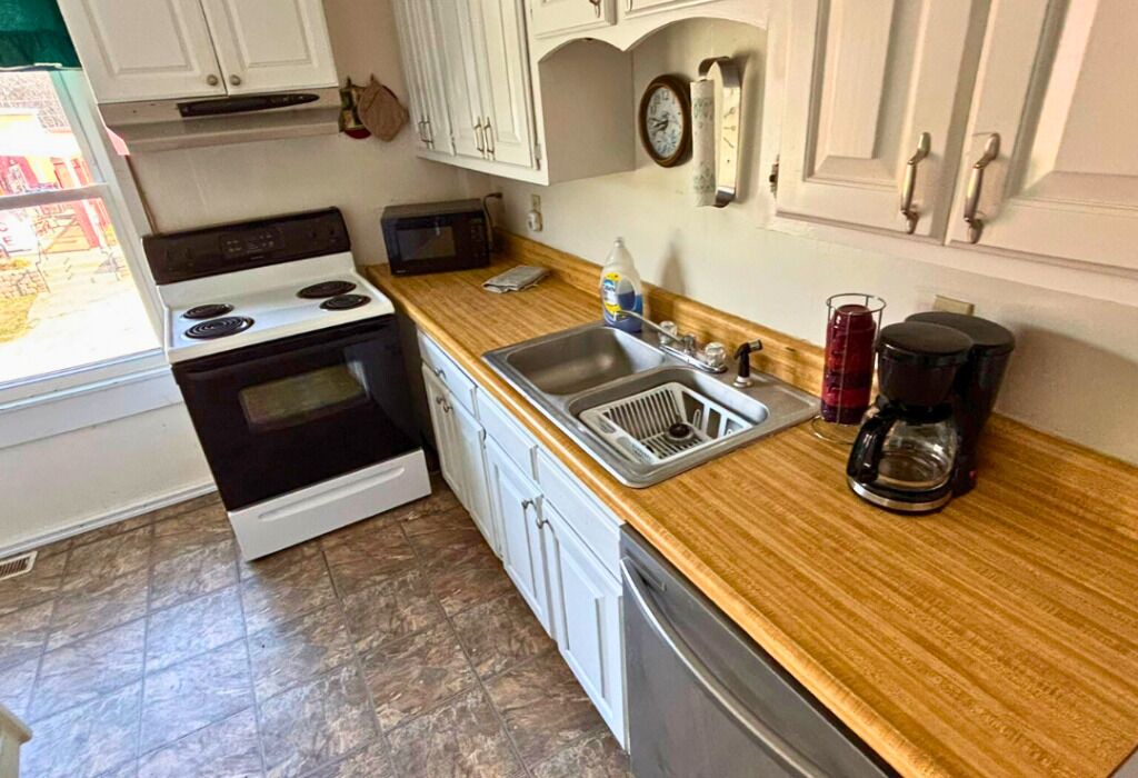 Photo of Kitchen in Cave Spring