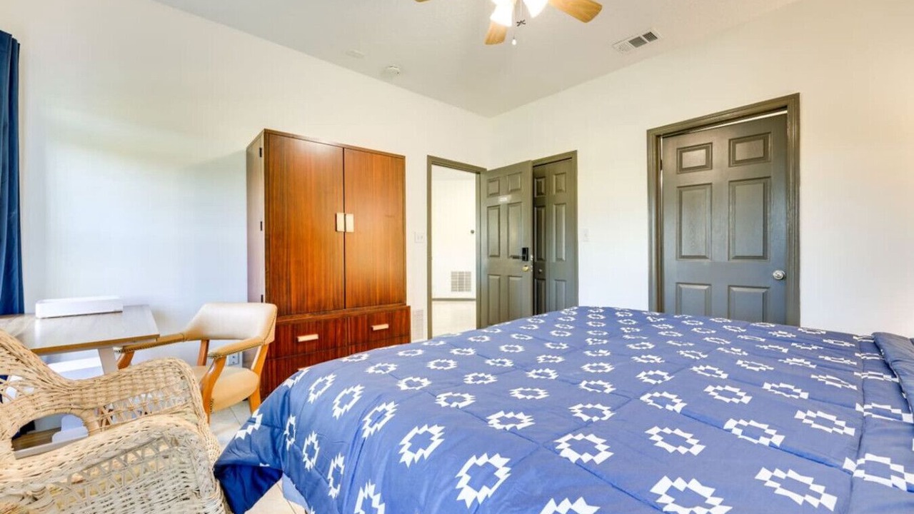 Photo of Bedroom in Riverview