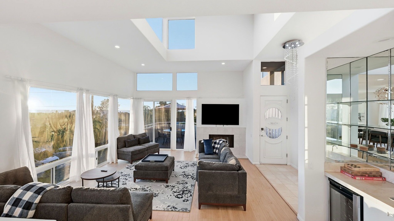 Photo of Livingroom in Del Mar Heights