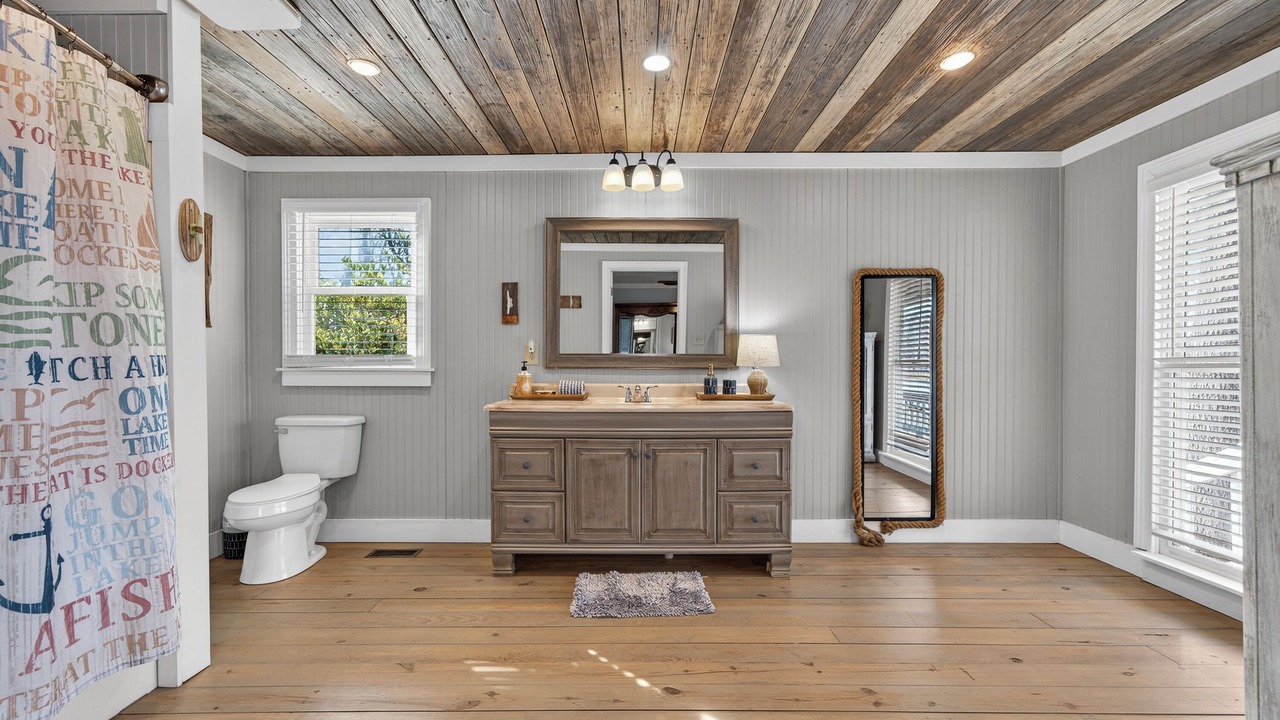 Photo of Bathroom in Eatonton