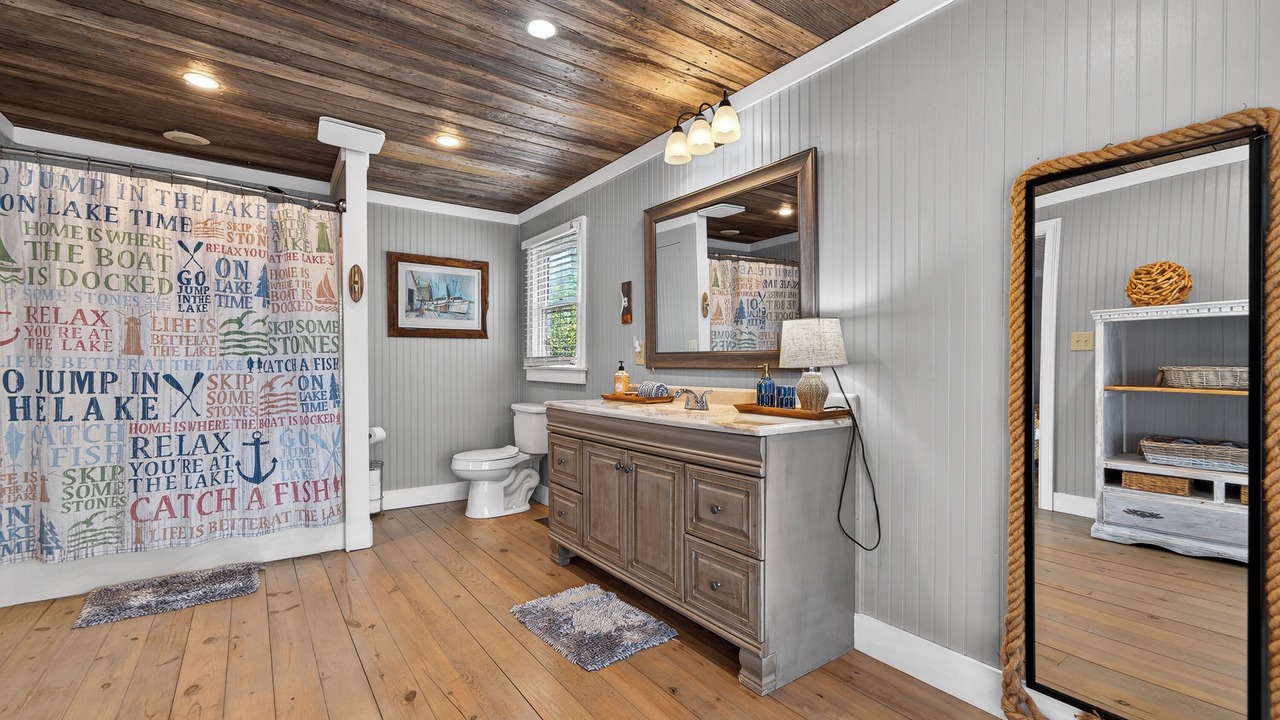 Photo of Bathroom in Eatonton