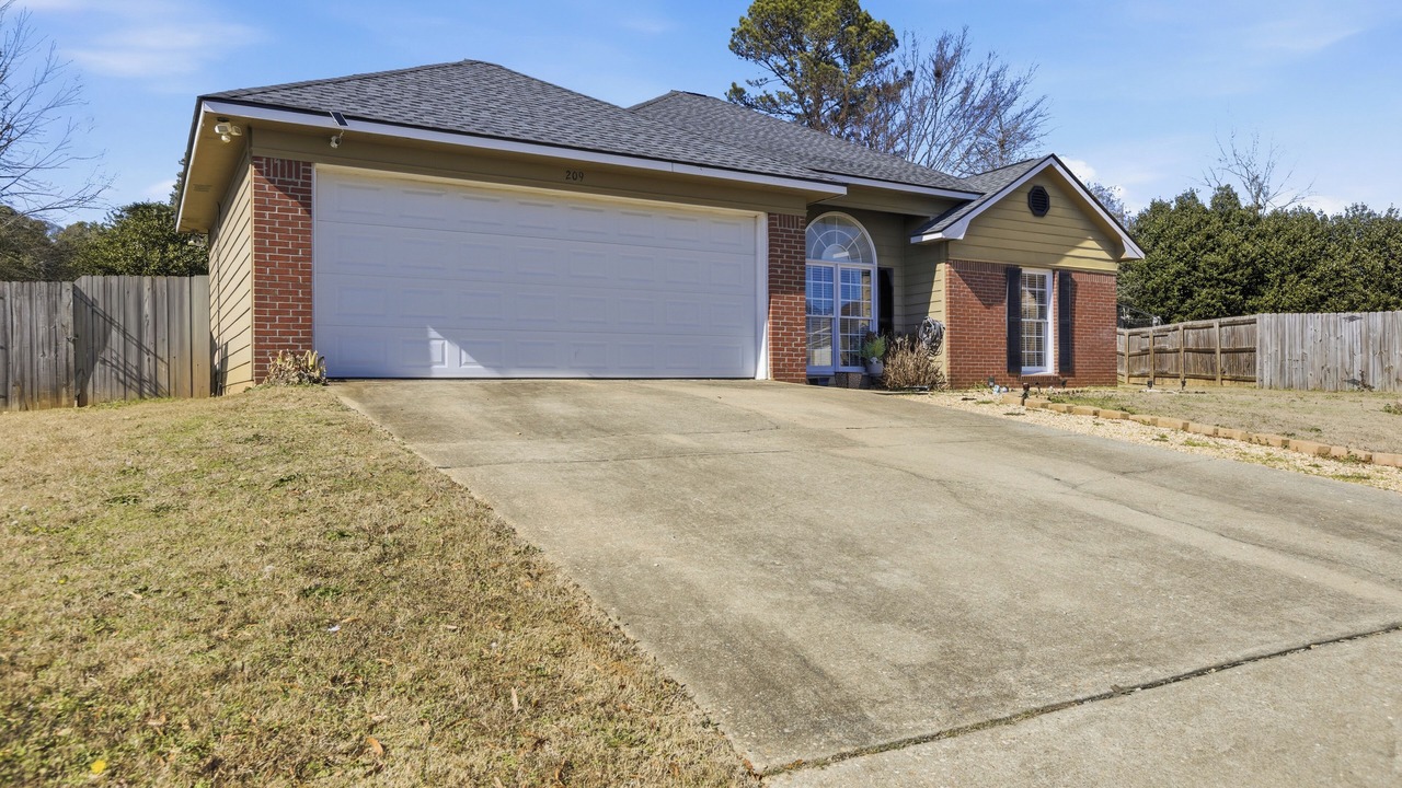 Photo of Outdoor in Fortson